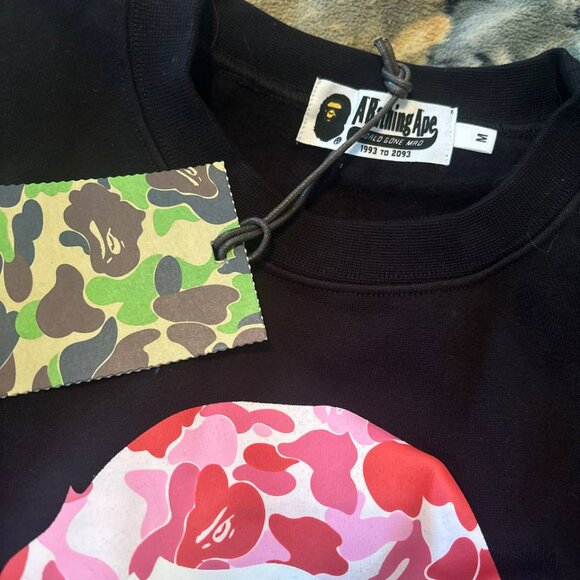 BAPE | A Bathing Ape Relaxed Fit Crewneck | - Picture 3 of 8